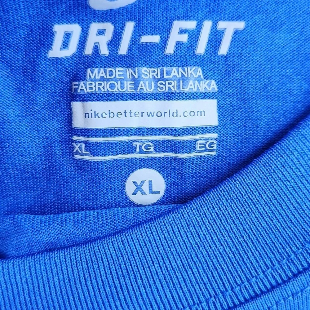 Nike XL Blue Sleeveless Top